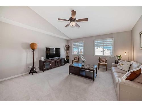 170 Crestmont Drive Sw, Calgary, AB - Indoor Photo Showing Living Room