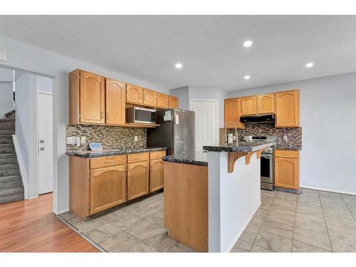 111 Chaparral Ridge Circle Se, Calgary, AB - Indoor Photo Showing Kitchen