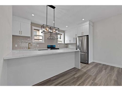 210 Corner Meadows Square Ne, Calgary, AB - Indoor Photo Showing Kitchen With Upgraded Kitchen