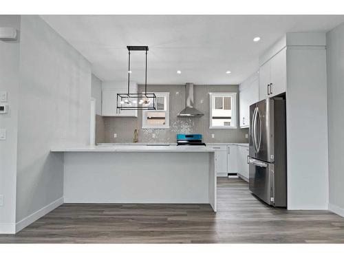 210 Corner Meadows Square Ne, Calgary, AB - Indoor Photo Showing Kitchen