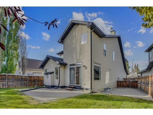 136 Brightondale Close Se, Calgary, AB - Outdoor