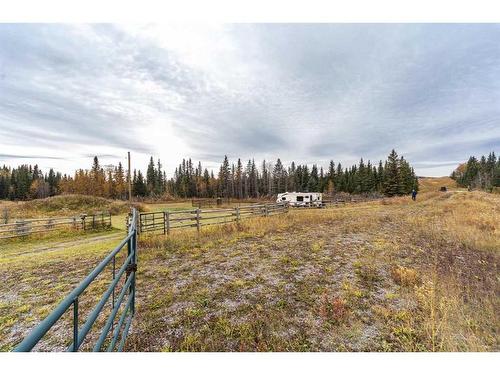 100-186083 Priddis Valley Road West, Rural Foothills County, AB 