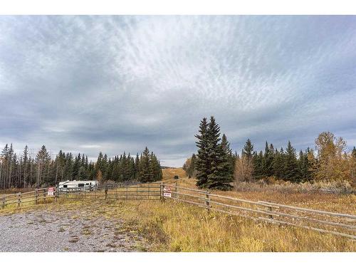 100-186083 Priddis Valley Road West, Rural Foothills County, AB 