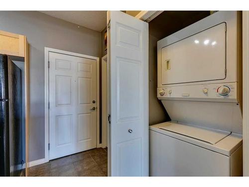 403-5720 2 Street Sw, Calgary, AB - Indoor Photo Showing Laundry Room