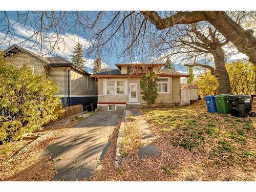 2906 17 Street Sw, Calgary, AB - Outdoor