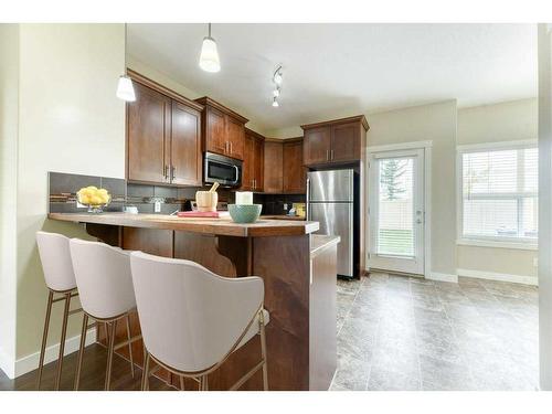 263 Ranch Ridge Meadow, Strathmore, AB - Indoor Photo Showing Kitchen