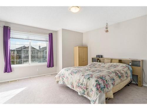 121 Saddlecrest Way Ne, Calgary, AB - Indoor Photo Showing Bedroom