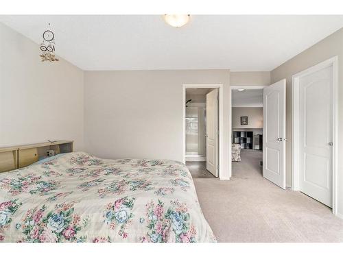 121 Saddlecrest Way Ne, Calgary, AB - Indoor Photo Showing Bedroom