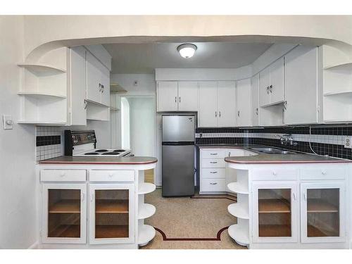 No.-1805 16 Street Sw, Calgary, AB - Indoor Photo Showing Kitchen With Double Sink