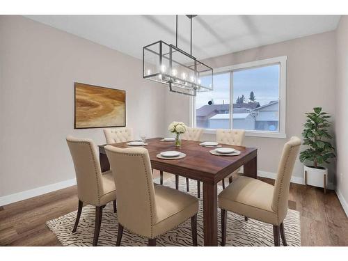 115 Bracewood Way Sw, Calgary, AB - Indoor Photo Showing Dining Room