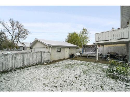 48 Sandpiper Way Nw, Calgary, AB - Outdoor