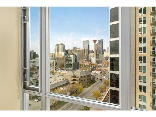 1001-1410 1 Street Se, Calgary, AB -  With View