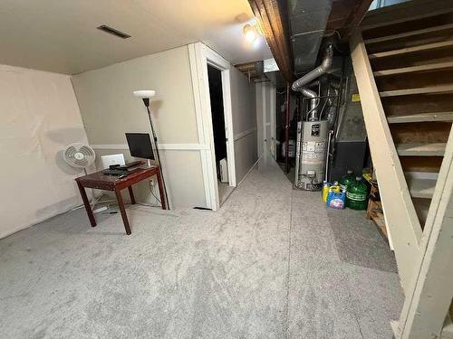 14-4531 7 Avenue Se, Calgary, AB - Indoor Photo Showing Other Room