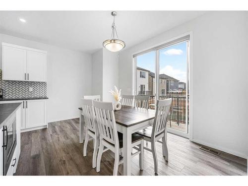 801 Windrow Green Sw, Airdrie, AB - Indoor Photo Showing Dining Room