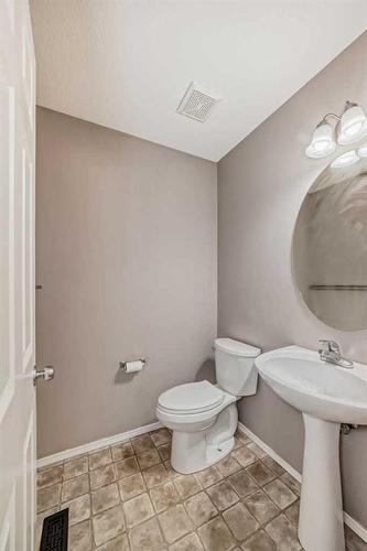 178 Panatella Boulevard Nw, Calgary, AB - Indoor Photo Showing Bathroom