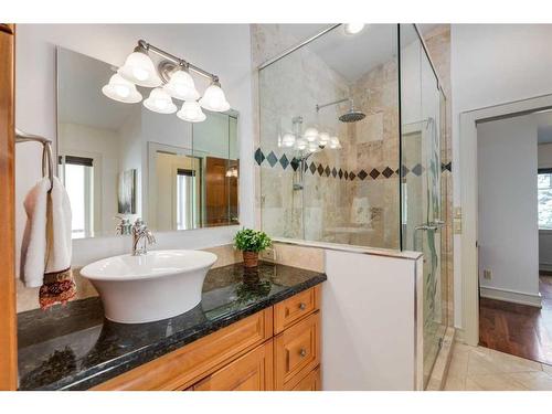 1827 11 Avenue Nw, Calgary, AB - Indoor Photo Showing Bathroom