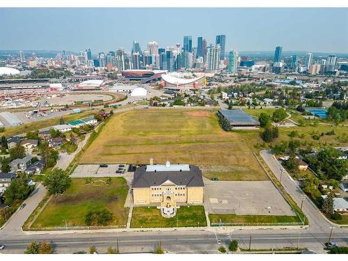 1106 9 Street Se, Calgary, AB - Outdoor With View