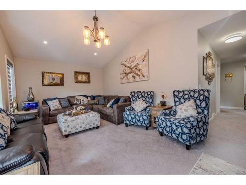 14 Baysprings Terrace Sw, Airdrie, AB - Indoor Photo Showing Living Room