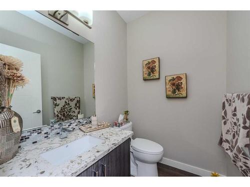 14 Baysprings Terrace Sw, Airdrie, AB - Indoor Photo Showing Bathroom