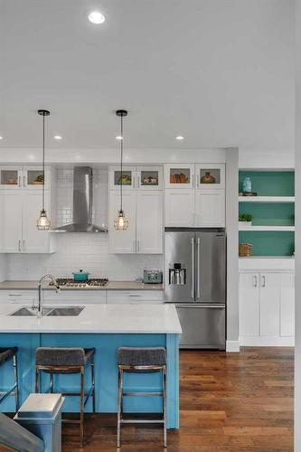 1920 6 Street Nw, Calgary, AB - Indoor Photo Showing Kitchen With Stainless Steel Kitchen With Upgraded Kitchen