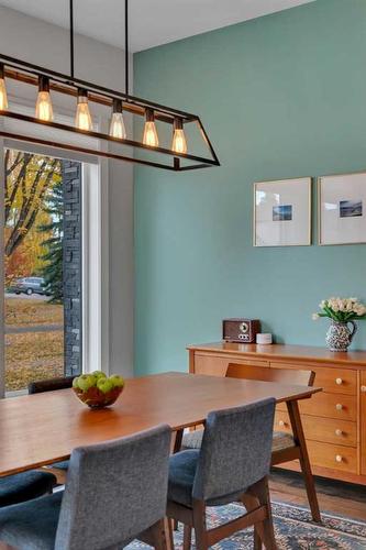 1920 6 Street Nw, Calgary, AB - Indoor Photo Showing Dining Room