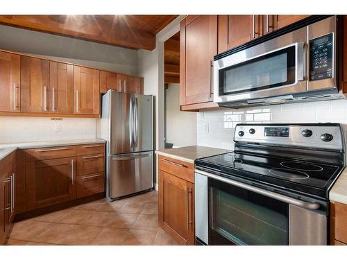 2609 Canmore Road Nw, Calgary, AB - Indoor Photo Showing Kitchen