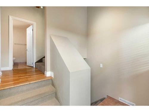 2609 Canmore Road Nw, Calgary, AB - Indoor Photo Showing Other Room