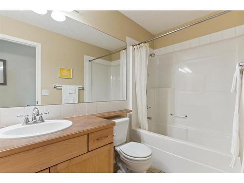 110 Springborough Point Sw, Calgary, AB - Indoor Photo Showing Bathroom