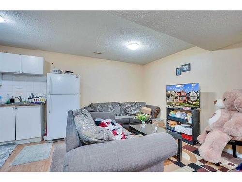 48 Saddlecrest Place Ne, Calgary, AB - Indoor