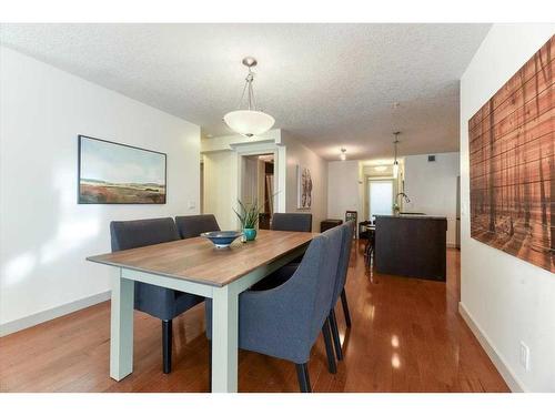 110-1905 27 Avenue Sw, Calgary, AB - Indoor Photo Showing Dining Room