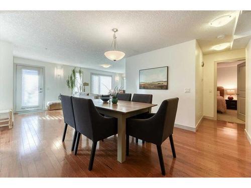 110-1905 27 Avenue Sw, Calgary, AB - Indoor Photo Showing Dining Room