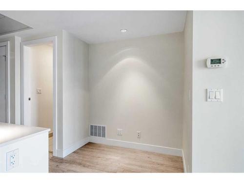 3008-1188 3 Street Se, Calgary, AB - Indoor Photo Showing Other Room