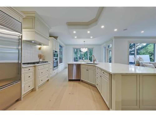 11 Aspen Ridge Lane Sw, Calgary, AB - Indoor Photo Showing Kitchen With Upgraded Kitchen