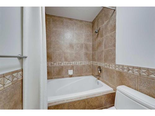 11 Aspen Ridge Lane Sw, Calgary, AB - Indoor Photo Showing Bathroom