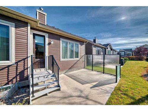 33 Fireside Landing, Cochrane, AB - Outdoor