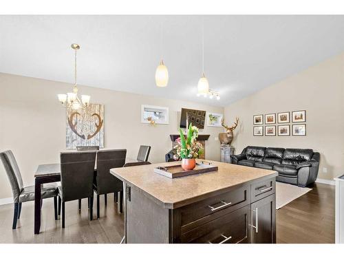 95 Valarosa Drive, Didsbury, AB - Indoor Photo Showing Dining Room