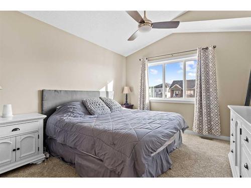 95 Valarosa Drive, Didsbury, AB - Indoor Photo Showing Bedroom