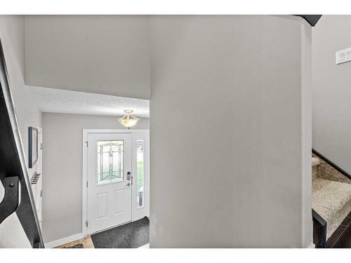 95 Valarosa Drive, Didsbury, AB - Indoor Photo Showing Other Room