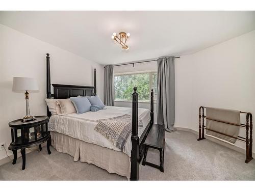 254-4037 42 Street Nw, Calgary, AB - Indoor Photo Showing Bedroom