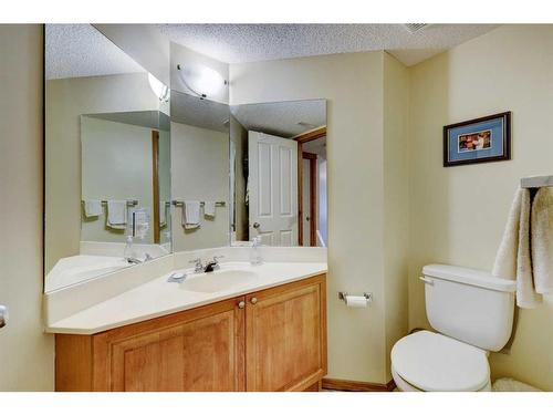 159 Gleneagles View, Cochrane, AB - Indoor Photo Showing Bathroom