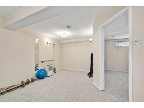 710 Martindale Boulevard Ne, Calgary, AB - Indoor