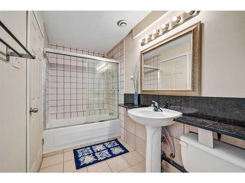 710 Martindale Boulevard Ne, Calgary, AB - Indoor Photo Showing Bathroom