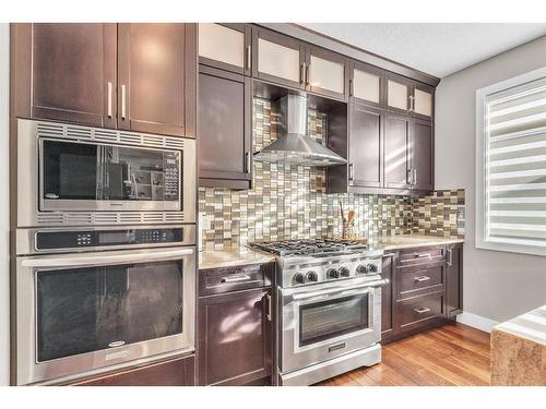 71 Elmont Rise Sw, Calgary, AB - Indoor Photo Showing Kitchen With Upgraded Kitchen