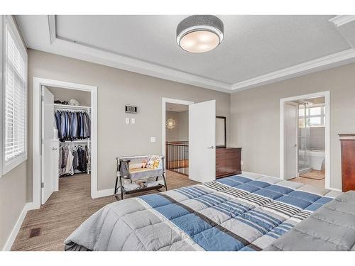 71 Elmont Rise Sw, Calgary, AB - Indoor Photo Showing Bedroom