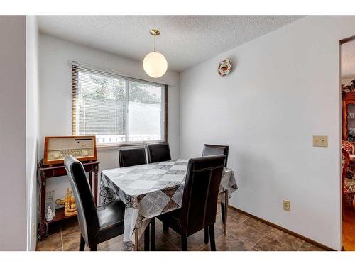 311 Temple Close Ne, Calgary, AB - Indoor Photo Showing Dining Room