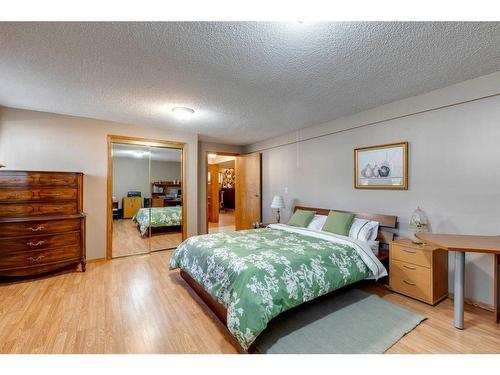 311 Temple Close Ne, Calgary, AB - Indoor Photo Showing Bedroom