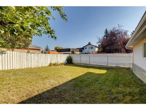 311 Temple Close Ne, Calgary, AB - Outdoor With Backyard