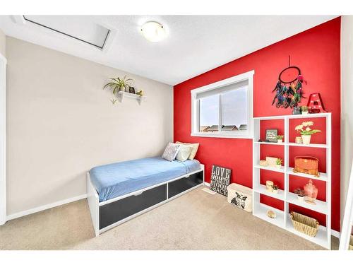 118 Auburn Meadows Avenue Se, Calgary, AB - Indoor Photo Showing Bedroom