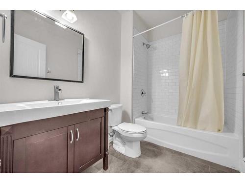 129 Saddlelake Green Ne, Calgary, AB - Indoor Photo Showing Bathroom