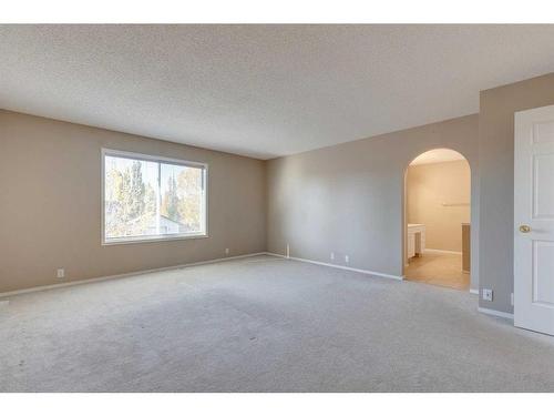 10349 Tuscany Hills Way Nw, Calgary, AB - Indoor Photo Showing Other Room